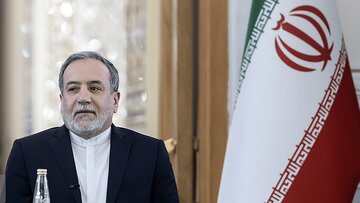 Paliwanag ni Araghchi tungkol sa Hindi Pagdalo sa Sharm El-Sheikh: “Hindi Kami Nakikipag-ugnayan sa Mga Umi-atake sa Tao ng Iran”