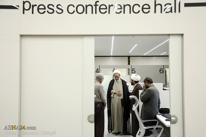 Informe fotográfico |  El miembro de la Asamblea de Expertos, **Ayatollah Beheshti**, realiza una visita oficial a la Agencia de Noticias Abná