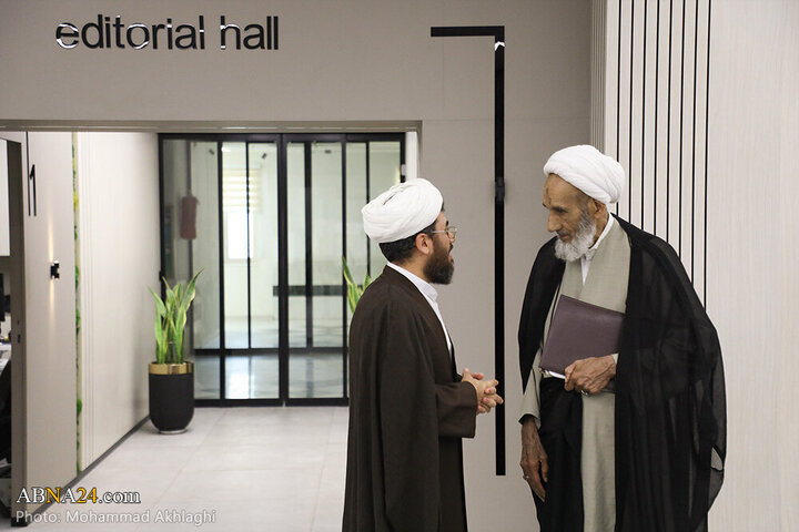 Informe fotográfico |  El miembro de la Asamblea de Expertos, **Ayatollah Beheshti**, realiza una visita oficial a la Agencia de Noticias Abná