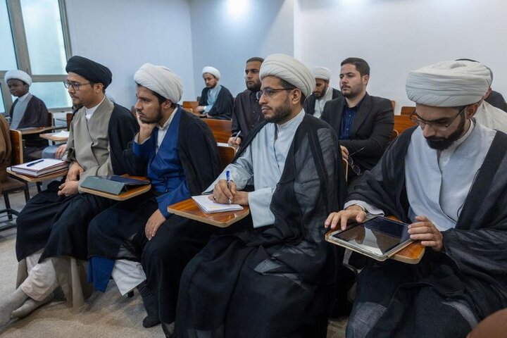 إطلاق العام الدراسي لطلبة المعهد العالي للتراث في كربلاء المقدسة