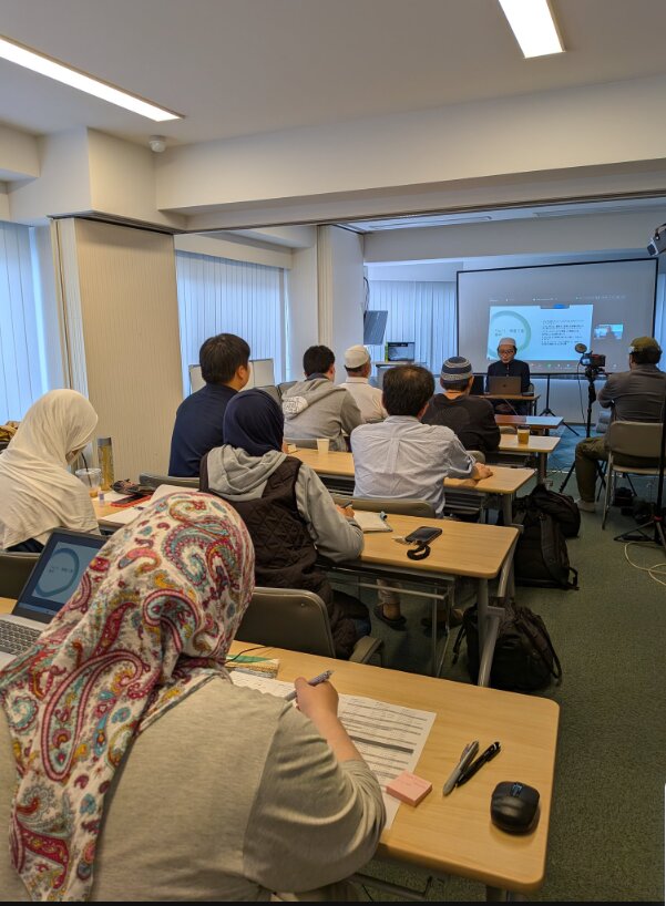 برگزاری اولین دوره آموزشی حج عمره برای مسلمانان ژاپن در توکیو