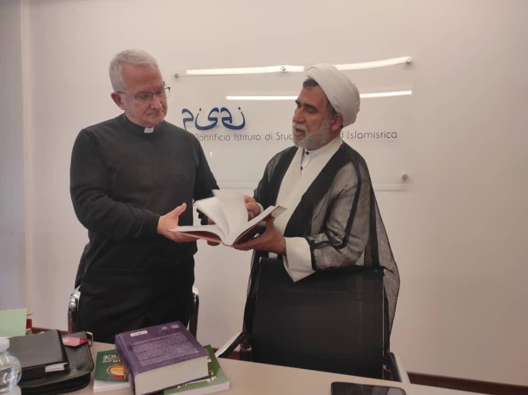 Ashura International Foundation Honors Prominent Christian Ashura Scholar in the Vatican