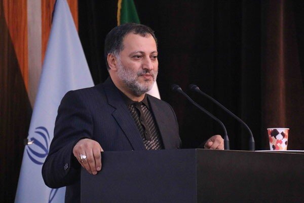 حکمرانی علوی با تکیه بر نظارت الهی، از انحرافات جلوگیری می‌کند