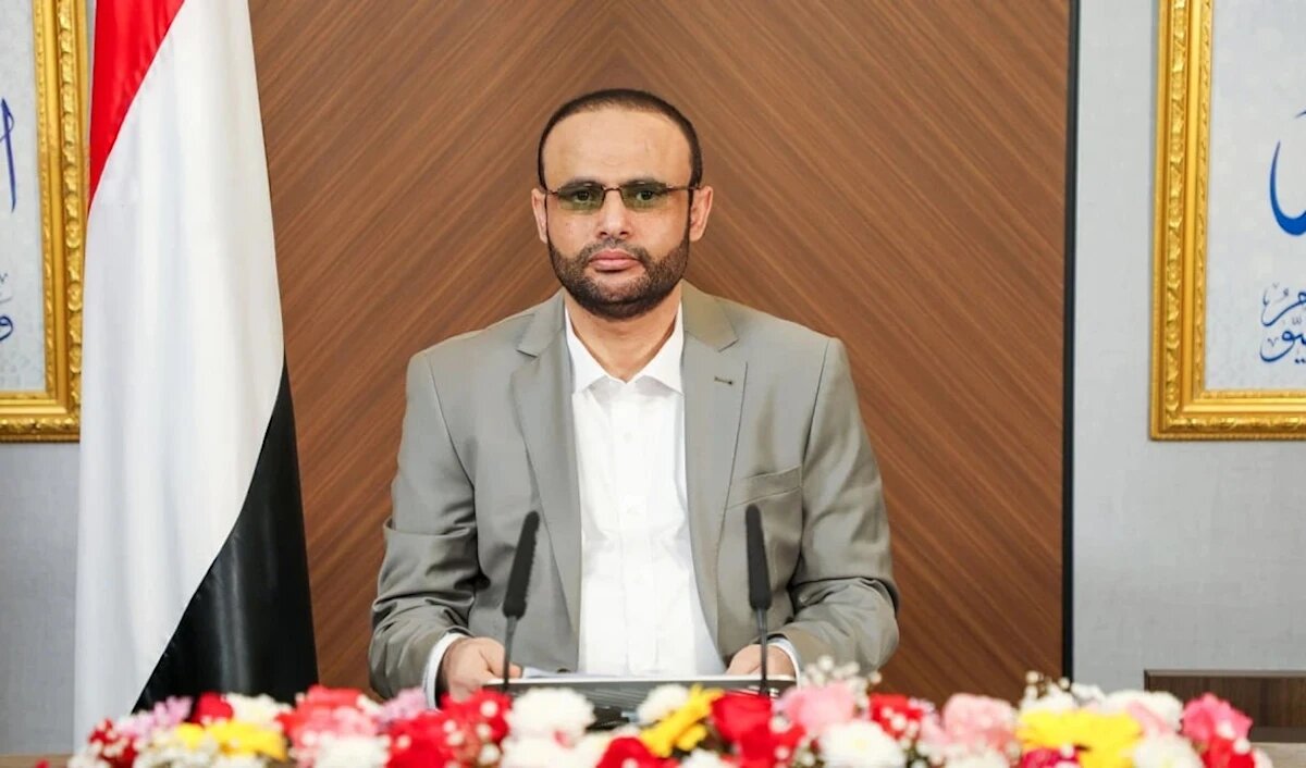 نیروهای مسلح یمن در حالت آماده‌باش کامل/ المشّاط: در کنار محور مقاومت می‌ایستیم