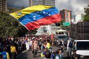 Informe fotográfico | Marcha multitudinaria en Caracas: Venezuela rinde homenaje a la resistencia indígena