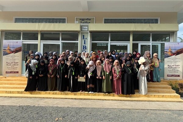 مرکز اسلامی قطر در کامبوج دورۀ آموزش زبان عربی برگزار کرد