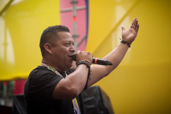 Informe fotográfico | Marcha multitudinaria en Caracas: Venezuela rinde homenaje a la resistencia indígena