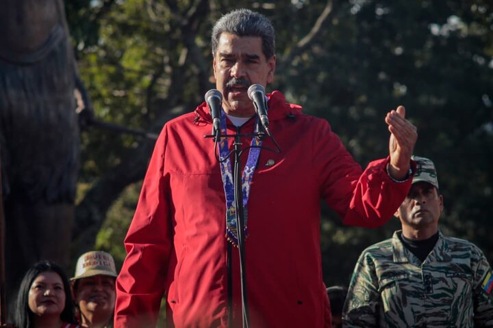 Informe fotográfico | Marcha multitudinaria en Caracas: Venezuela rinde homenaje a la resistencia indígena