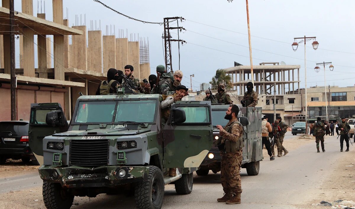 تصمیم‌های تبعیض‌آمیز علیه معلمان علوی در شهر بانیاس سوریه