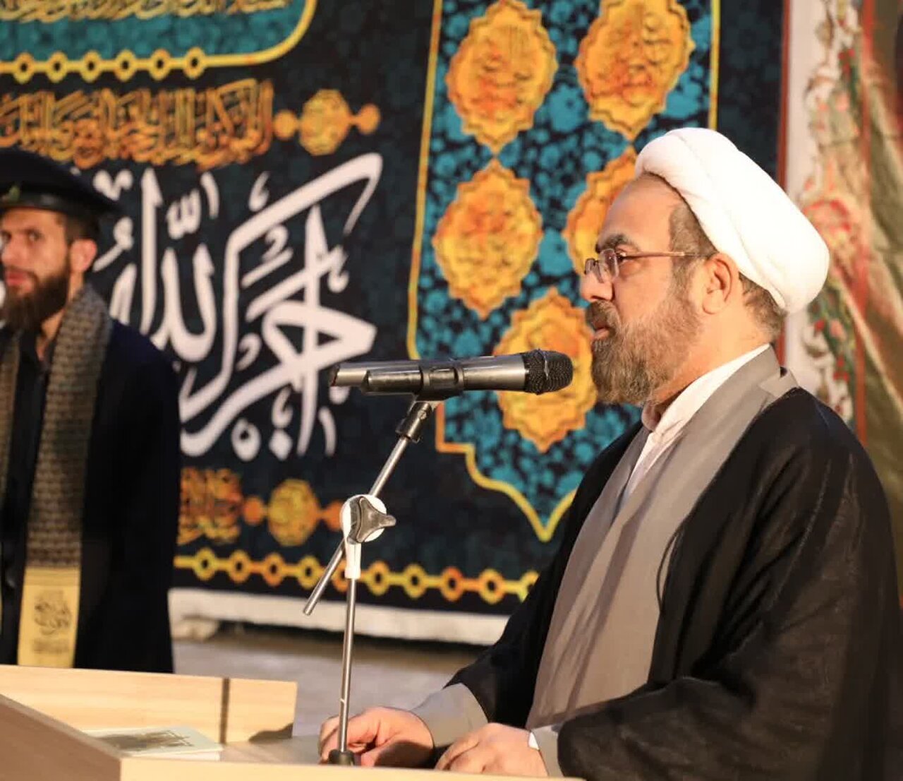 آزادی ۹ نفر از زندانیان قمی به برکت نام حضرت موسی مبرقع(ع)