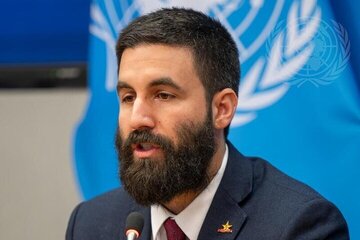 Karsazekî Amerîkî ji Mehr re: Destpêkirina 'Snapback' Îranê nêzîkî Rûsya û Çînê dike
