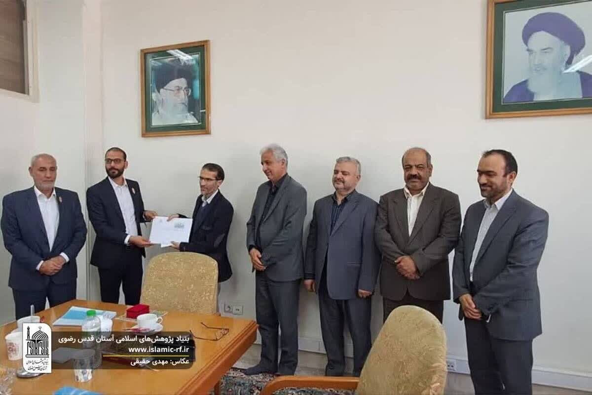 تعزيز التعاون العلمي بين مؤسسة البحوث الإسلامية والعتبة العلوية / زار مديرو مجلة "الولاية" مجلة "المشكاة"