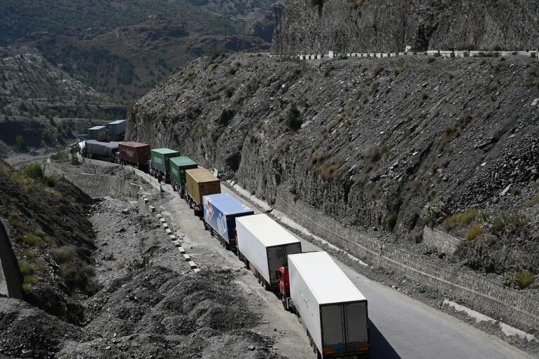 مرگ ۱۵ غیرنظامی افغانستانی در درگیری‌های مرزی با پاکستان