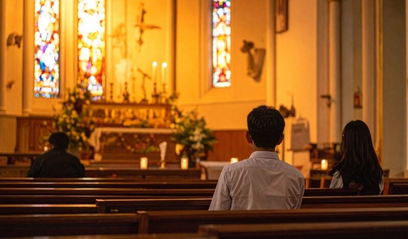 İnancın Kalbine Dijital Müdahale: İsrail Destekli Reklam Kampanyası ABD Kiliselerinde Tepkiyle Karşılandı