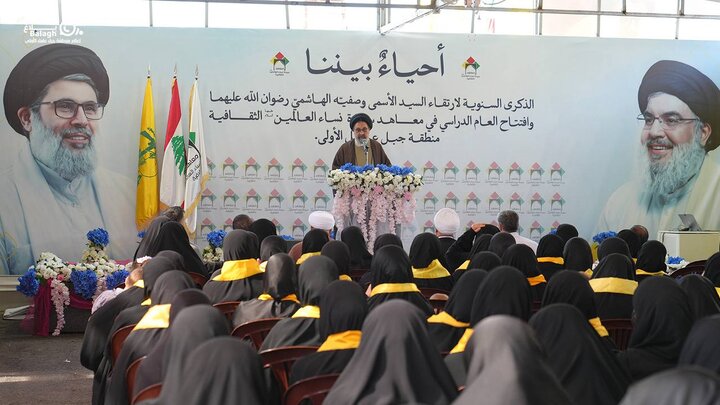 افتتاح العام الدراسي لمعاهد سيدة نساء العالمين في مرقد الشهيد السيّد هاشم صفيّ الدين