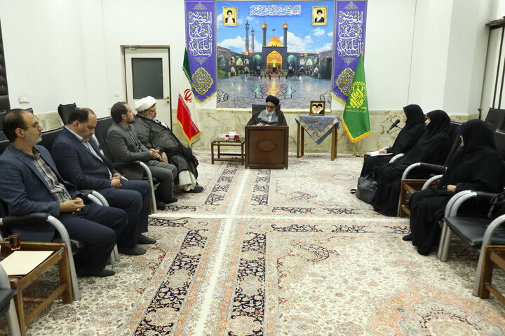 انقلاب اسلامی ایران بستر رشد و تعالی بانوان را فراهم کرده است