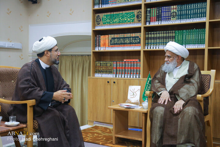 دیدار عوامل تولید کتاب «کربلا علیه‌السلام» با آیت‌الله کریمی جهرمی