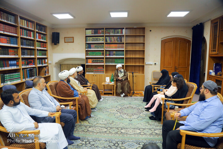 دیدار عوامل تولید کتاب «کربلا علیه‌السلام» با آیت‌الله کریمی جهرمی