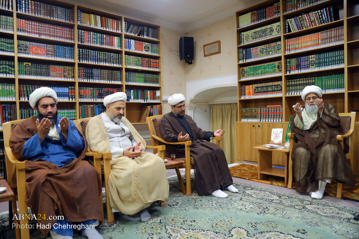 دیدار عوامل تولید کتاب «کربلا علیه‌السلام» با آیت‌الله کریمی جهرمی