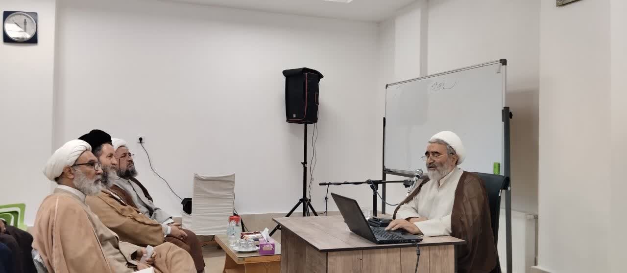 افتتاح بیستویکمین دوره مهارتهای بیان تفسیر در ستاد تفسیر قرآن کریم + تصاویر