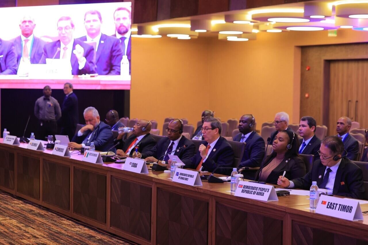 Движение неприсоединения решительно поддержало Венесуэлу на фоне внешних угроз