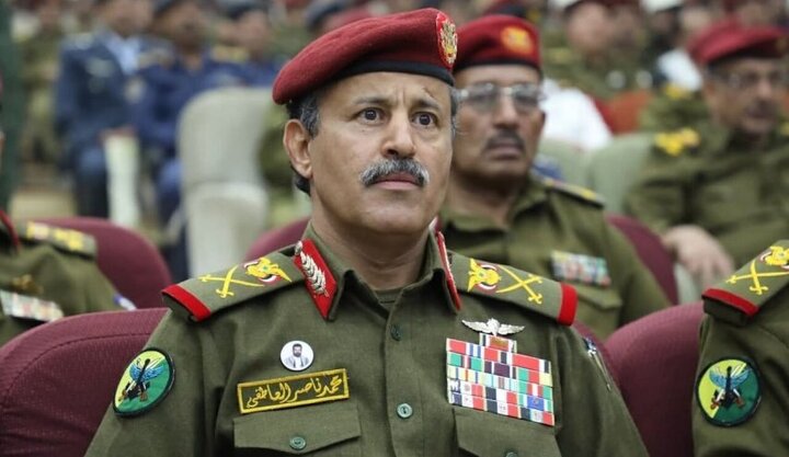 وزیر دفاع یمن: آماده هرگونه مقابله با تجاوز احتمالی دشمن هستیم