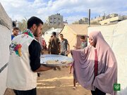 تقریر مصور / توزيع "حلوى النصر" في غزة