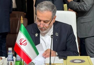 عێراقچی: بڕیارنامە کۆتایی هاتووەکان دژی ئێران تازە نابووژێنەوە