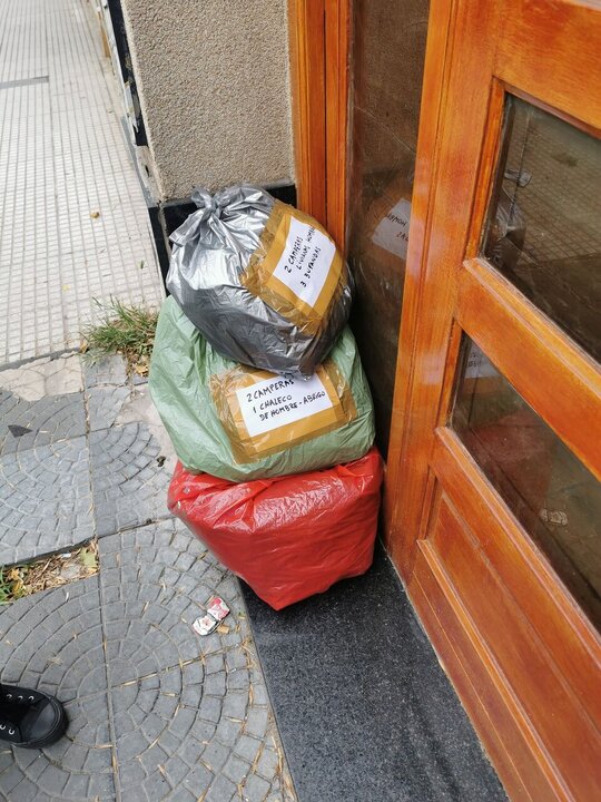 تقرير مصور/ مؤسسة اجتماعية اسلامية شيعية تواصل بتقديم المساعدات الإنسانية للفقراء والمحتاجين في الأرجنتين