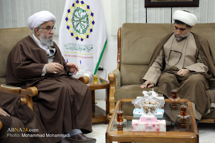 تقرير مصور/ عضو هيئة التدريس بجامعة المصطفى العالمية (ص) يلتقي الأمين العام للمجمع العالمي لأهل البيت(ع)