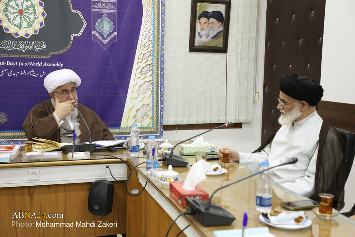 دیدار ریاست و مدیران مؤسسه آینده روشن با دبیرکل مجمع جهانی اهل‌بیت(ع)