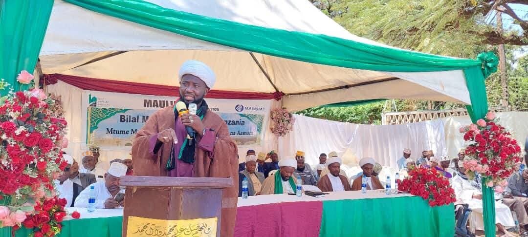 Maulid Tukufu ya Mtume Muhammad (s.a.w.w) Yafanyika Bilal Moshi - Tanzania kwa Ustaarabu Mkubwa