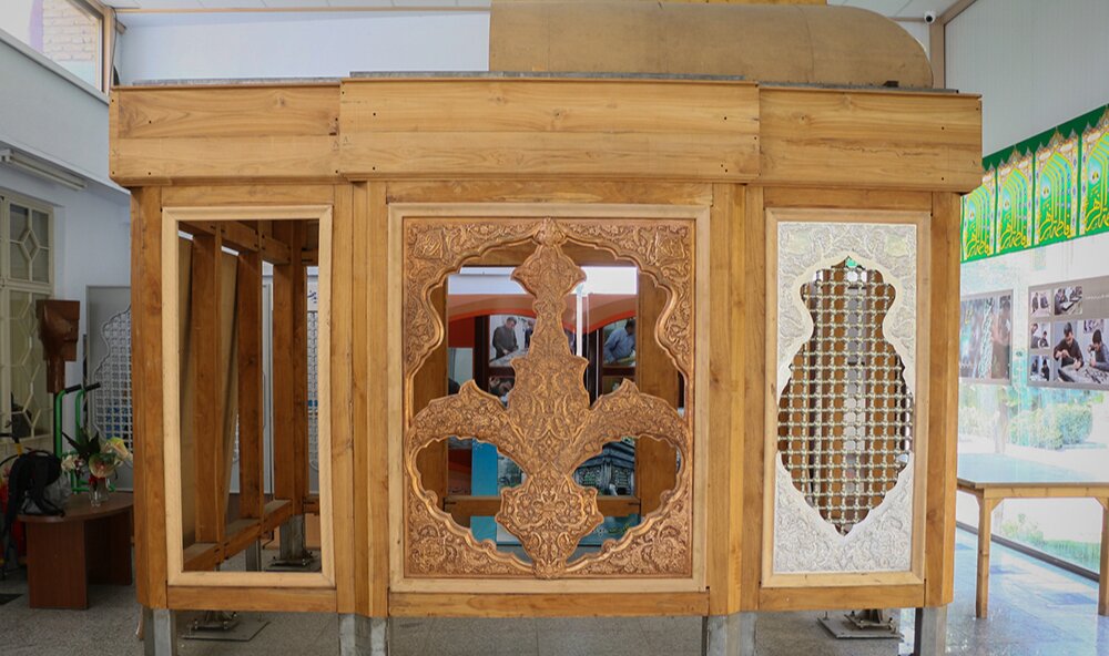 ضریح جدید حضرت عبدالعظیم(ع) با طرح مرحوم استاد فرشچیان رونمایی میشود + عکس