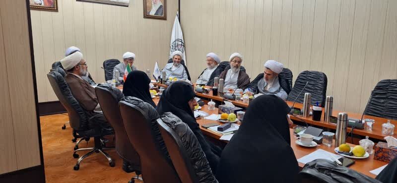 شورای تخصصی حوزوی بر تقویت نقش امامان جماعت و نهادهای حوزوی در محلات تأکید کرد