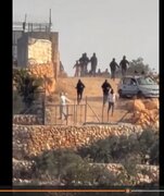 Vîdyo | Dema ku dagirker li Ramallahê bi hovane êrîşî çalakvanekî Amerîkî û çend Filistîniyan dikin