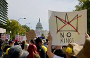 美国爆发百万人示威反对特朗普 "不要王权"运动席卷全国