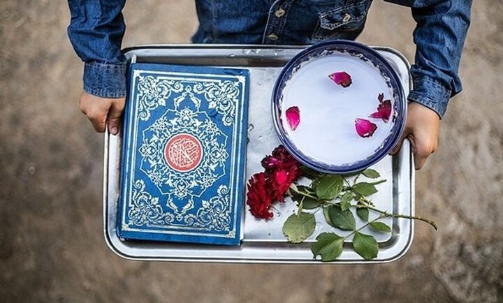 گاردین: از آب پشت پای مسافر تا دود اسپند؛ رسوماتی که آرامش می‌آورند