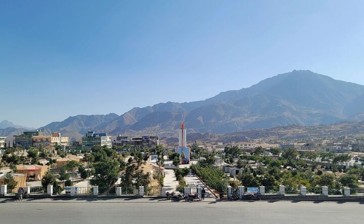 کمک نقدی یک میلیونی شیعیان دایکندی به زلزله‌زدگان شرق افغانستان