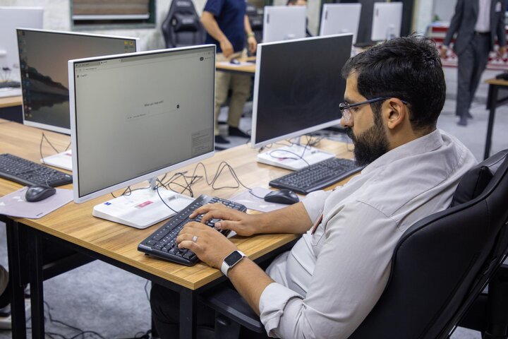 تقرير مصور/ إقامة دورة في تطوير التطبيقات وإدارتها بتقنيات الذكاء الاصطناعي بكربلاء