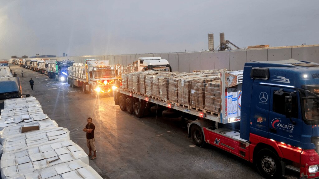 Tel Aviv halts humanitarian aid to Gaza after renewed airstrikes