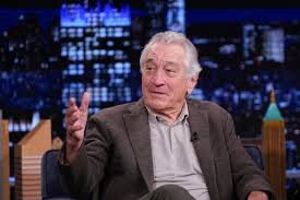 Matinding Pagbatikos ni Robert De Niro kay Donald Trump + Video