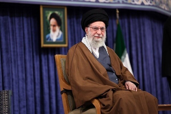 Irã não vai se submeter ao "assédio" dos EUA sobre programa nuclear: Ayatollah Khamenei