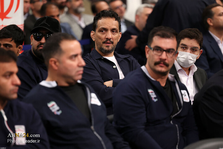 Encuentro de campeones deportivos y medallistas de olimpiadas científicas con el Líder de la Revolución