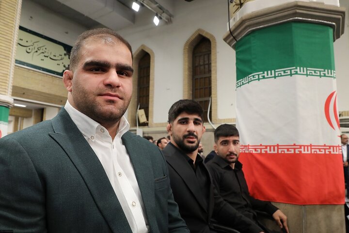 رہبر انقلاب اسلامی کا خطاب