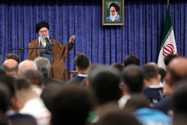 رہبر انقلاب اسلامی کا خطاب