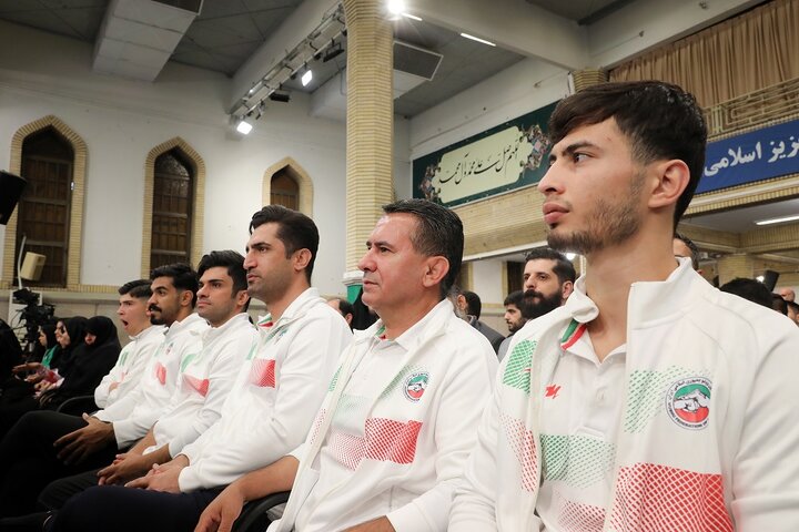رہبر انقلاب اسلامی کا خطاب