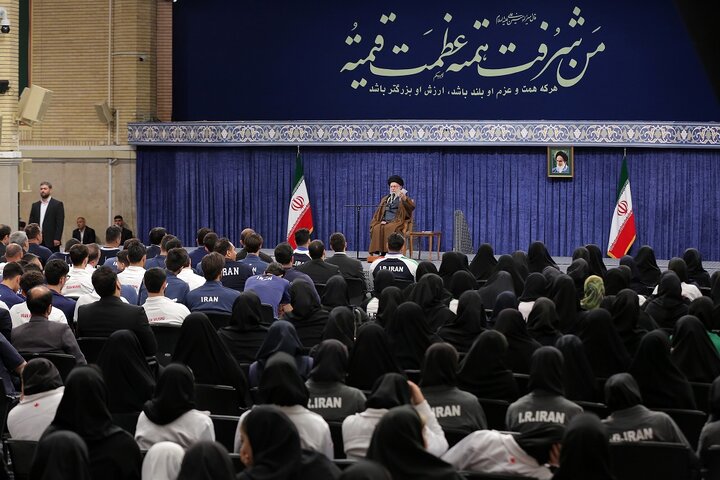 رہبر انقلاب اسلامی کا خطاب