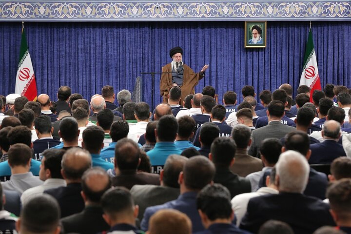 رہبر انقلاب اسلامی کا خطاب