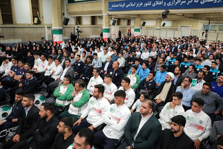 رہبر انقلاب اسلامی کا خطاب