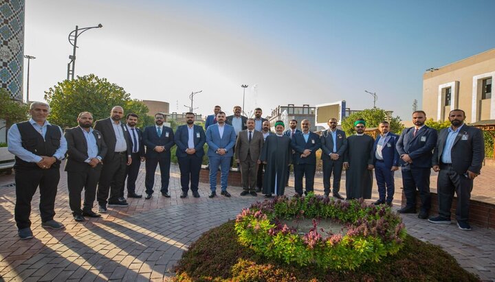 تقرير مصور/ نائب الأمين العام للعتبة الحسينية يتفقد أقسام مدينة الإمام الحسين (ع) للزائرين